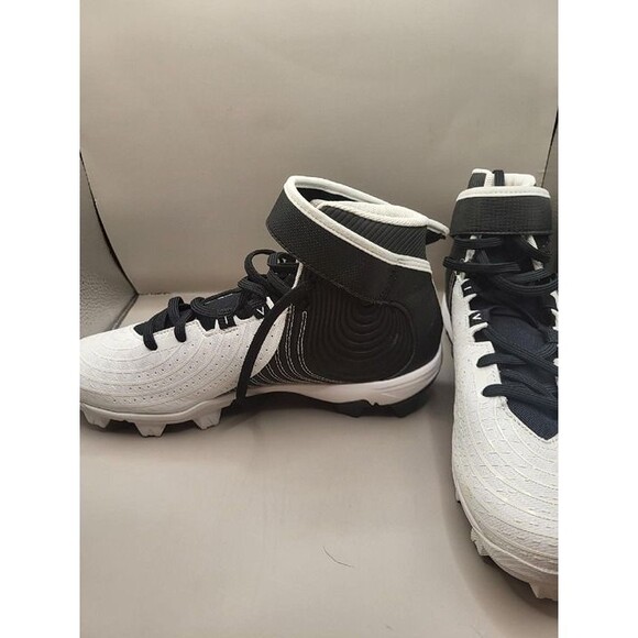 Under Armour Baseball Cleats - Picture 1 of 10